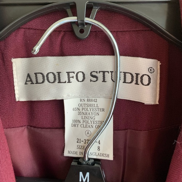 EUC- Adolfo Studio Fully lined Blazer(Sz 8) and Skirt (Sz 6) Suit. - Picture 4 of 7